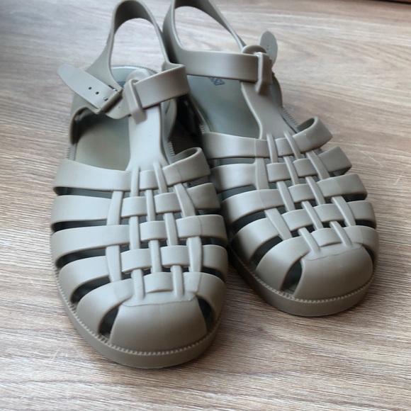 Melissa Shoes - BNWT Jelly shoes by Melissa